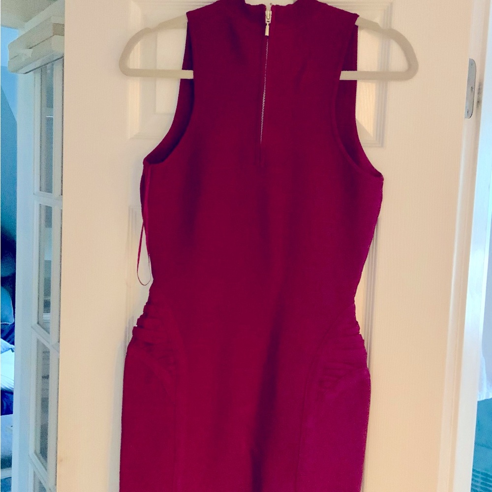 Guess Cranberry Stretch Mini Dress Size Medium NWOT - Picture 2 of 4